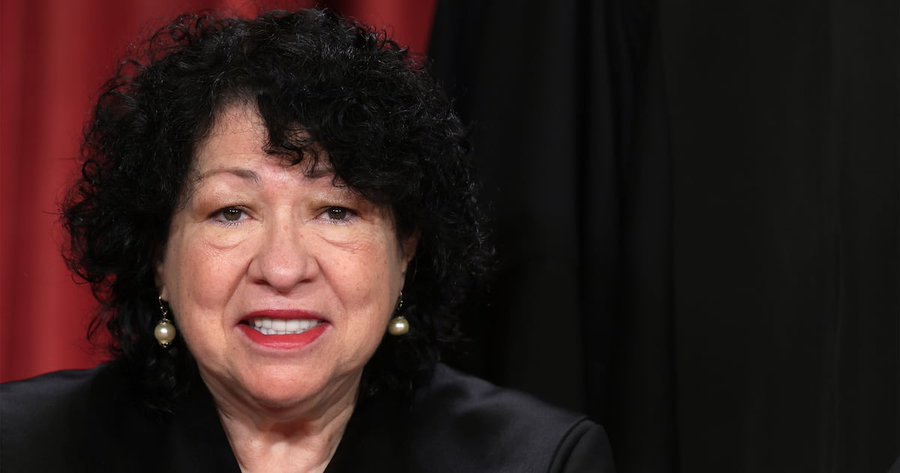 Mike Young tweet media