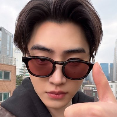 sky 🪽 enhypen is 7 tweet media