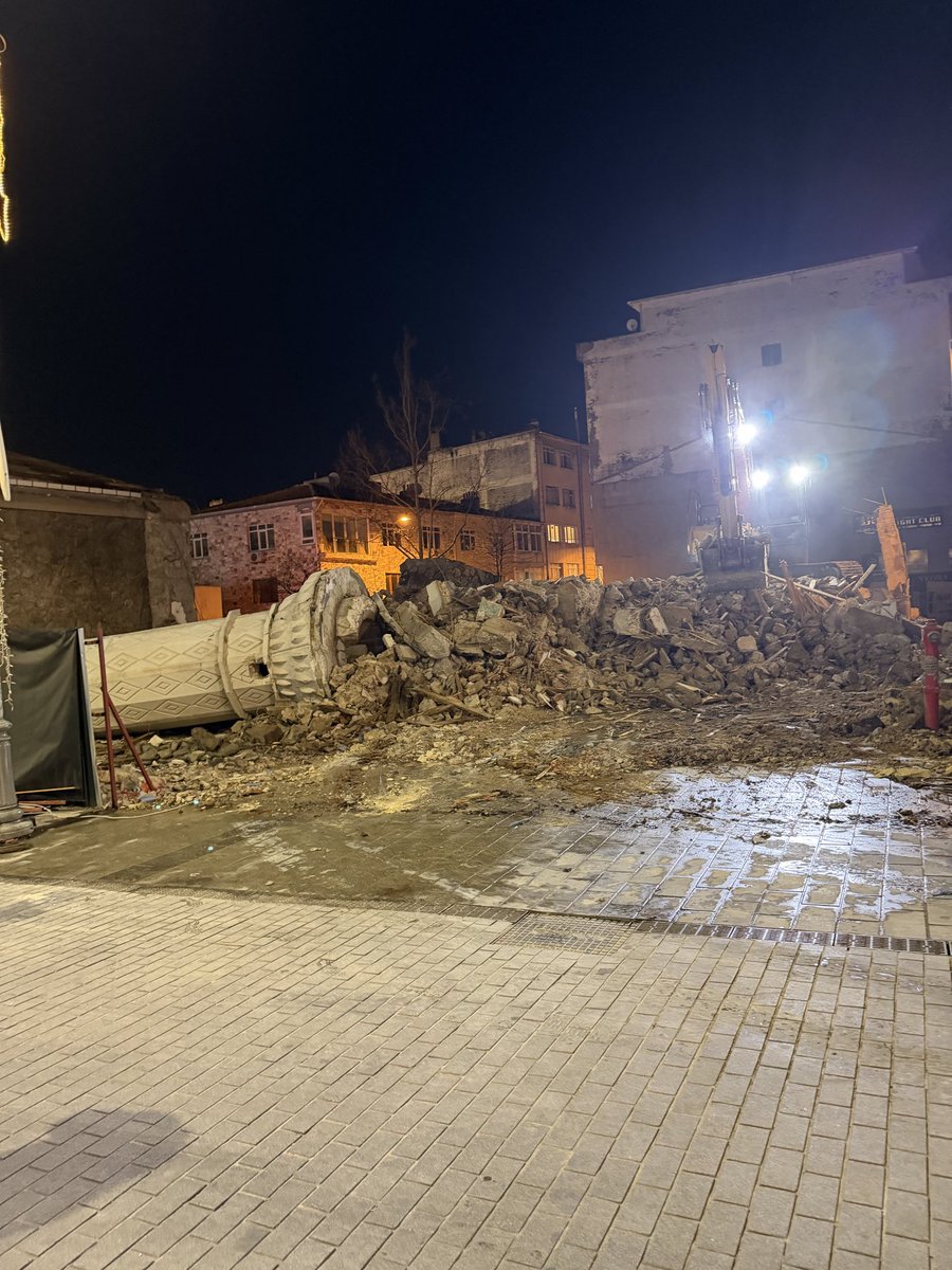 Aklımda deli sorular tweet media