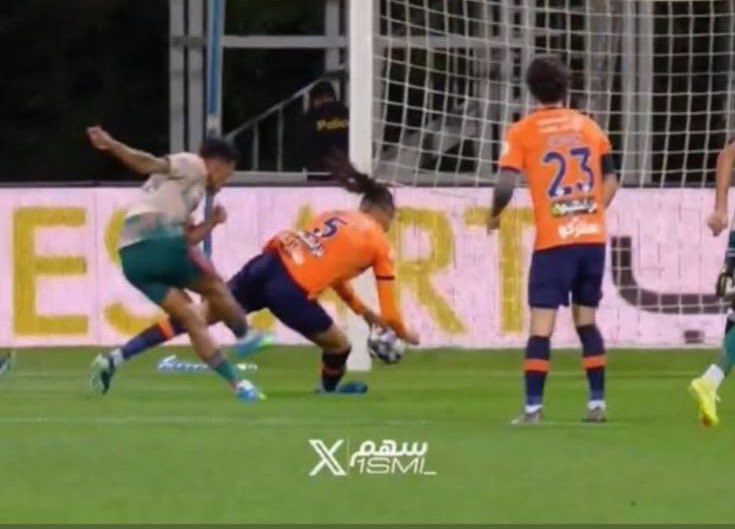 أسطورة tweet media