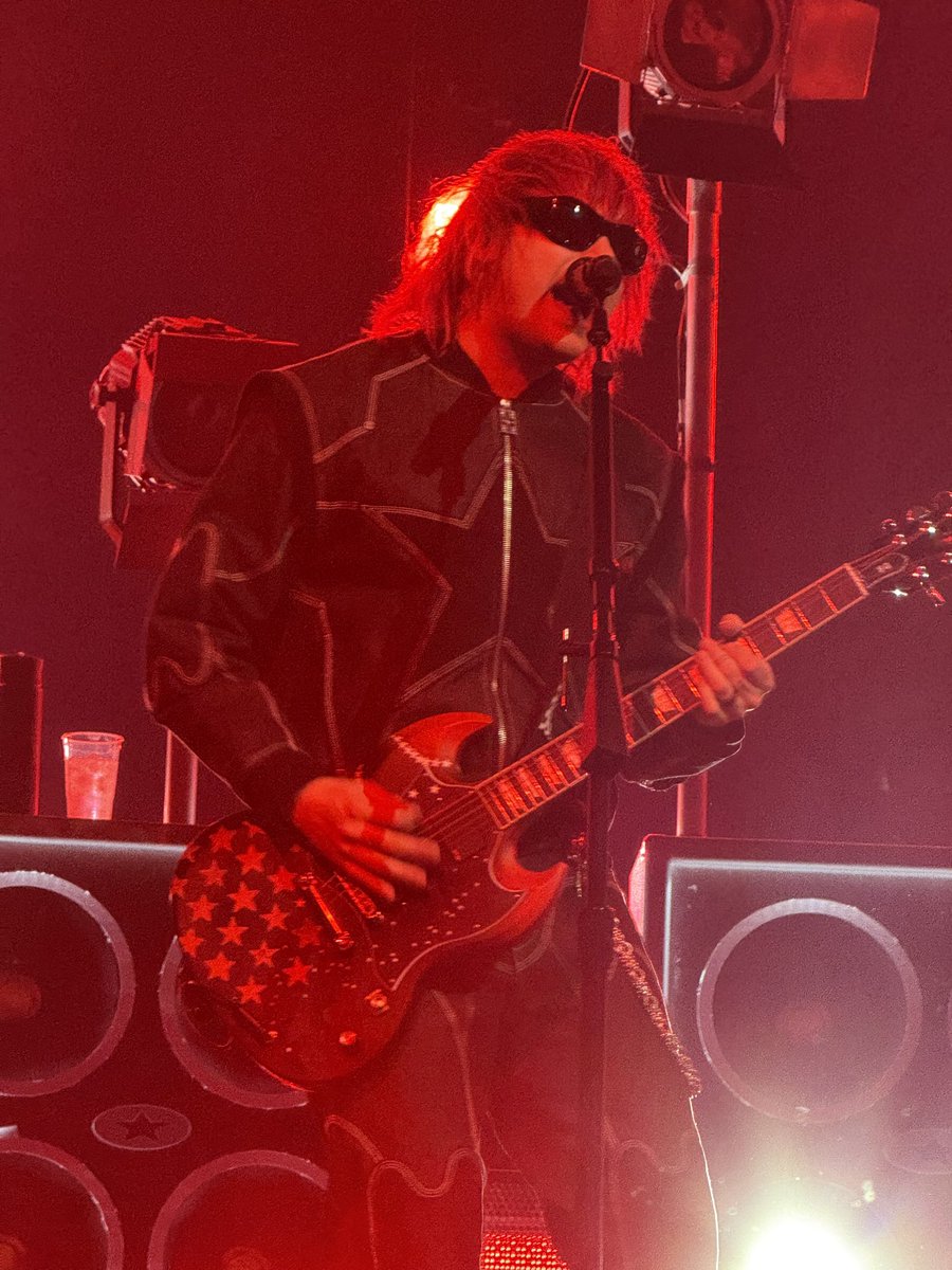 jago on tour ✰ tweet media