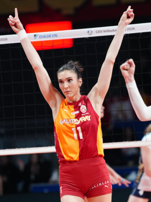 Temmzvolley's tweet photo. 🇹🇷Naz Aydemir Akyol, kulüp kariyerinin 27. kupasını kazandı 

🏆🏆🏆🏆Şampiyonlar Ligi
🏆🏆🏆Dünya Şampiyonası
🏆🏆🏆🏆🏆🏆🏆🏆🏆Sultanlar Ligi
🏆🏆🏆🏆🏆Kupa Voley
🏆🏆🏆🏆🏆Şampiyonlar Kupası
🏆Cev Cup https://t.co/uXOKOwvZFQ