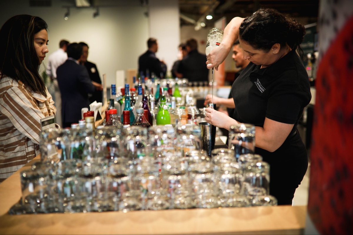 BartenderComp's tweet photo. Serving drinks stronger than your group chat opinions

#PourDecisions #DrinkResponsiblyish #EventLife https://t.co/uf8OD4AjUP