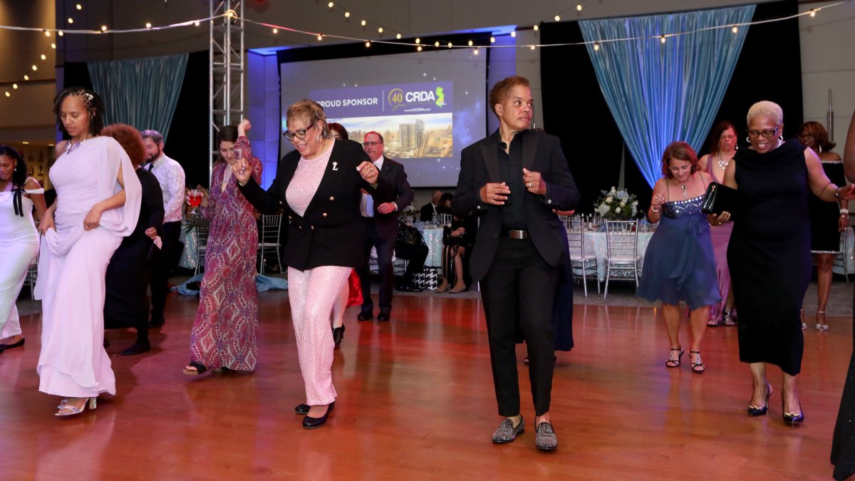 Join us on Saturday, April 18 for the Scholarship Benefit Gala, a strolling reception throughout the Campus Center bringing together alumni and friends in support of student scholarships ✨

Get your tickets: givecampus.com/s/wqvc30