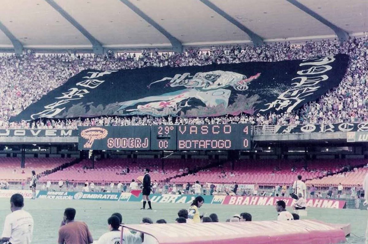 1992 Antigo e 1º Bandeirão.
<a href="/forcajovemvasco/">Força Jovem Vasco</a>
"Devemos sempre manter a memória viva..."
#Fjv1970 ◤✠◢