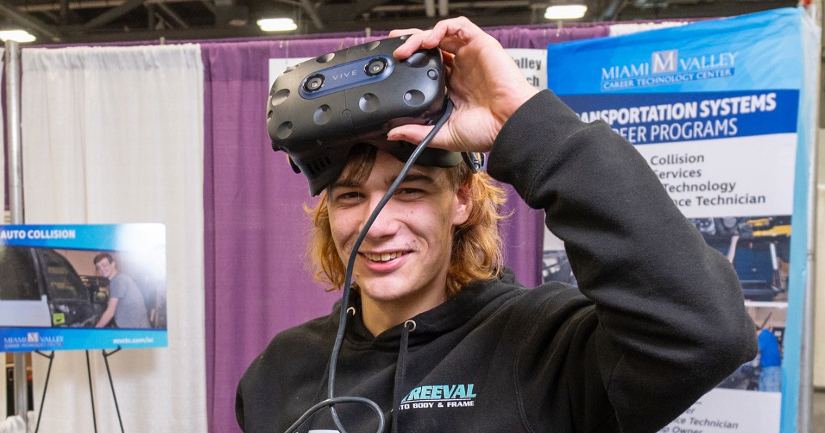 OHschoolboards's tweet image. Your students deserve the spotlight.

🎤 Performing groups
📊 Innovative programs
🎨 Student artwork

All featured at the OSBA Student Achievement Fair.

👉 Submit your nomination: conference.ohioschoolboards.org/2026/student-a…

#OhioSchools #StudentAchievement