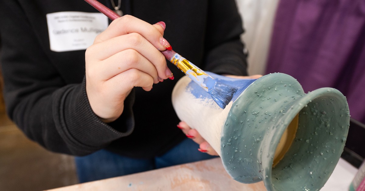 OHschoolboards's tweet image. Your students deserve the spotlight.

🎤 Performing groups
📊 Innovative programs
🎨 Student artwork

All featured at the OSBA Student Achievement Fair.

👉 Submit your nomination: conference.ohioschoolboards.org/2026/student-a…

#OhioSchools #StudentAchievement