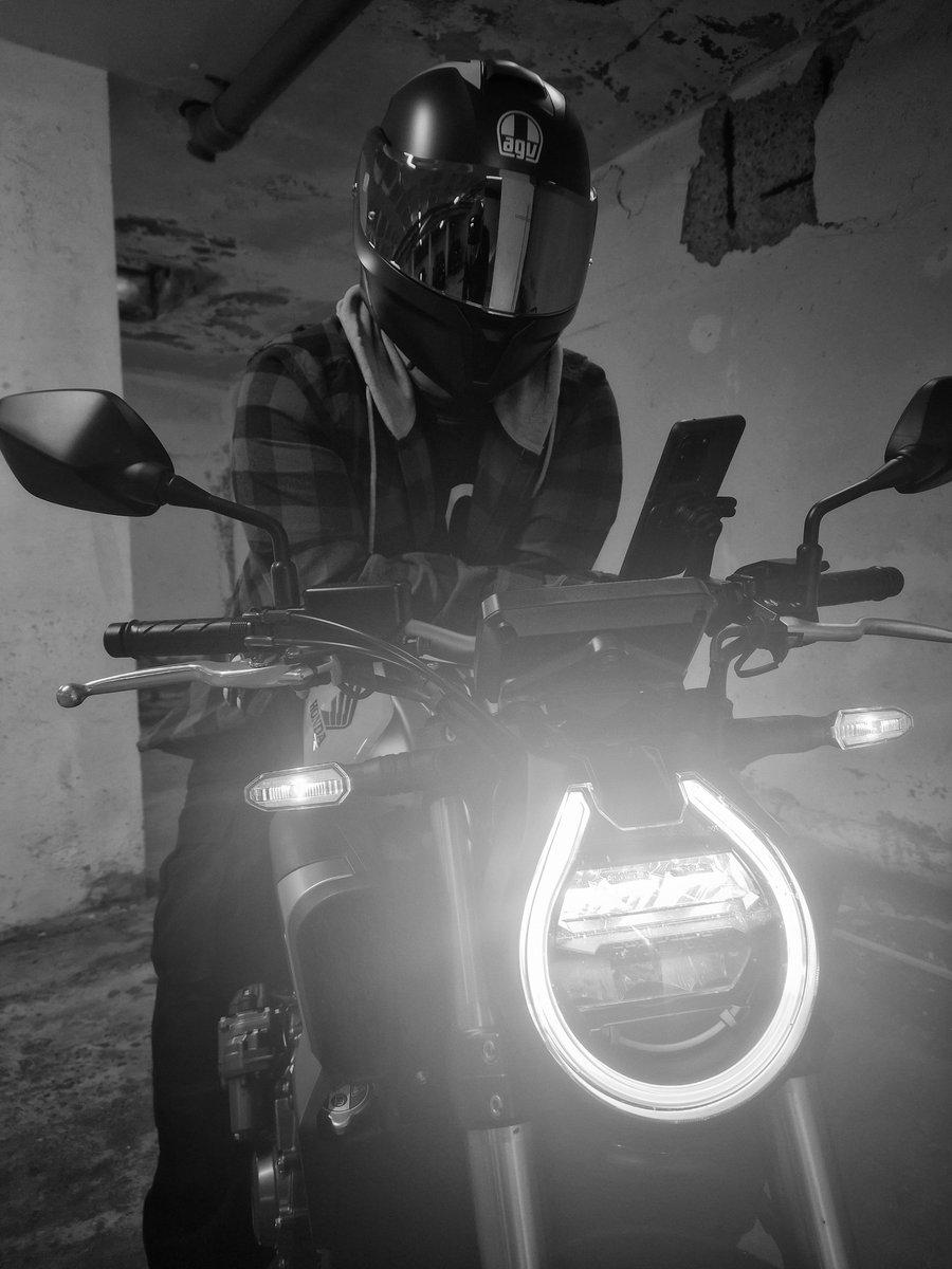 Scruffy Daxx tweet media