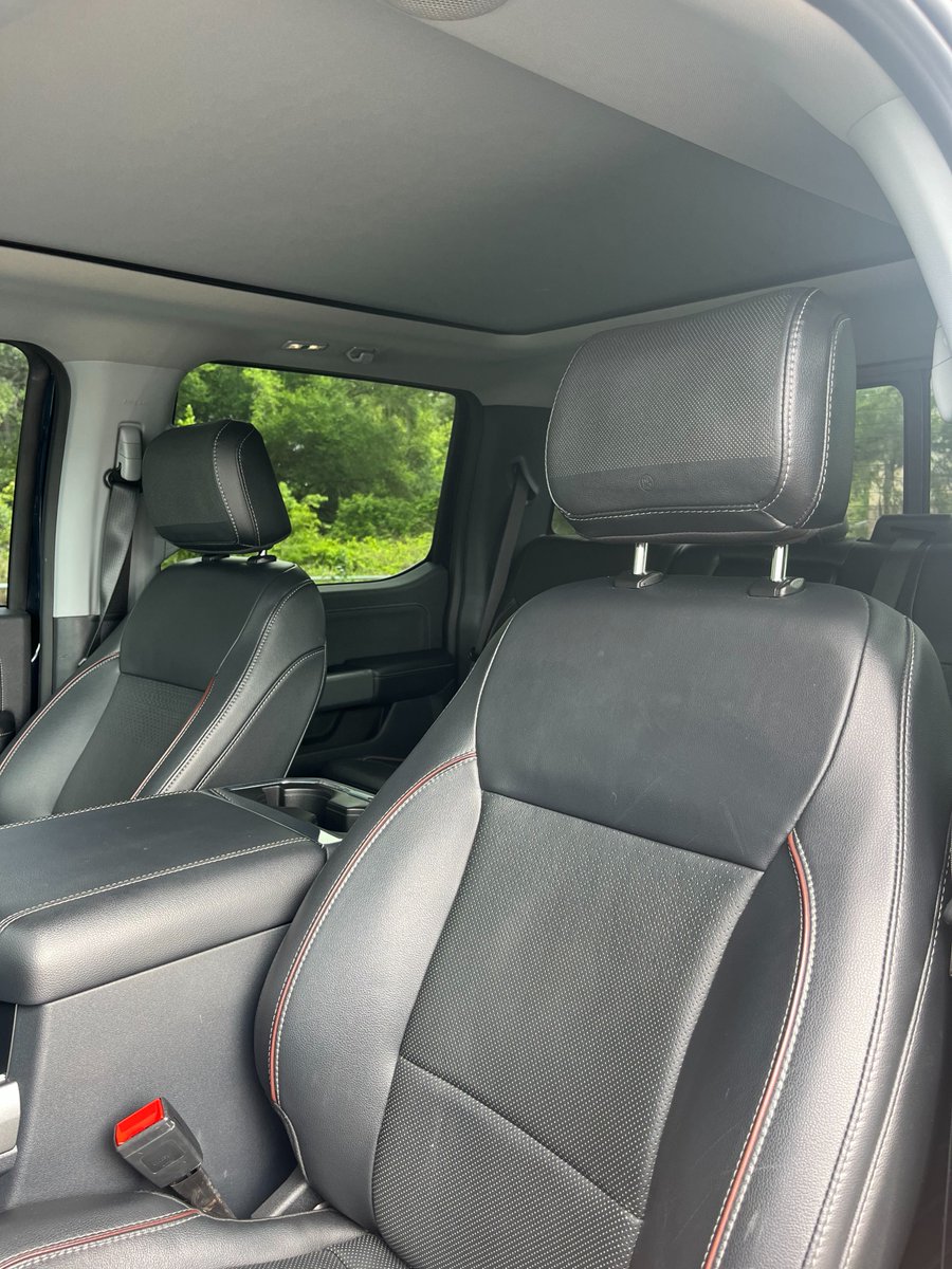 fieldsbmw's tweet image. Command every mile in this Fields Pre-Owned 2023 Ford F250. Power, durability, and precision in one uncompromising machine. 

Call (863) 816-1234 or visit fieldsbmwlakeland.com/used/Ford/2023…

Stock TCW97334A
#FordF250 #BuiltFordTough #SuperDuty #TruckLife #FieldsBMW