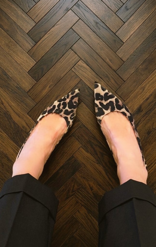 irlandese67's tweet image. Stasera #pizza, #psicoanalisi ma, soprattutto, #tacchi comodi.