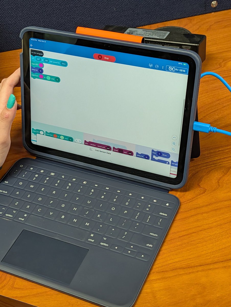 kristiemabry's tweet image. Huge shout out to @NCATExtension for bringing  the Innovation Station STEM bus to @ALSBulldogs today. We learned how to code @Sphero rovers and had so much fun. ⭐#scienceisfun