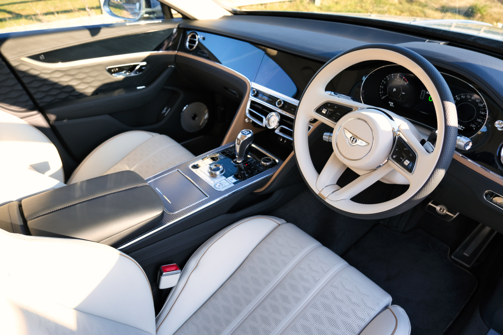 Yves de Contades tweet media