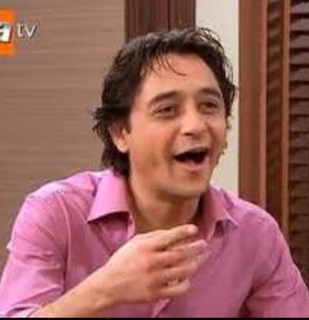 Goldenarsist tweet media