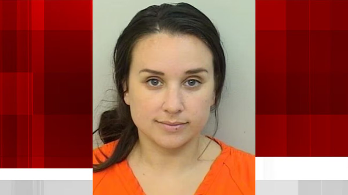 qaggnews's tweet image. NEW ORLEANS (WVUE) - A former New Orleans teacher convicted of driving an escaped juvenile inmate across state lines will be released early for good behavior.

Angela Filardo, 33, pleaded no contest to accessory after the fact to simple escape in September 2025. She was sentenced
