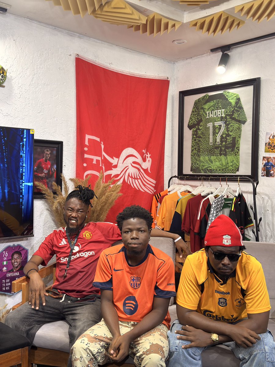 FansTribeHQ's tweet image. Join us for the LIVE Watch Along of PSG 🆚 LIVERPOOL &amp;amp; BARCA 🆚 ATLETICO MADRID Champions League on YouTube via link in comments 

#championsleague #psg #liverpool #barca #atleticomadrid