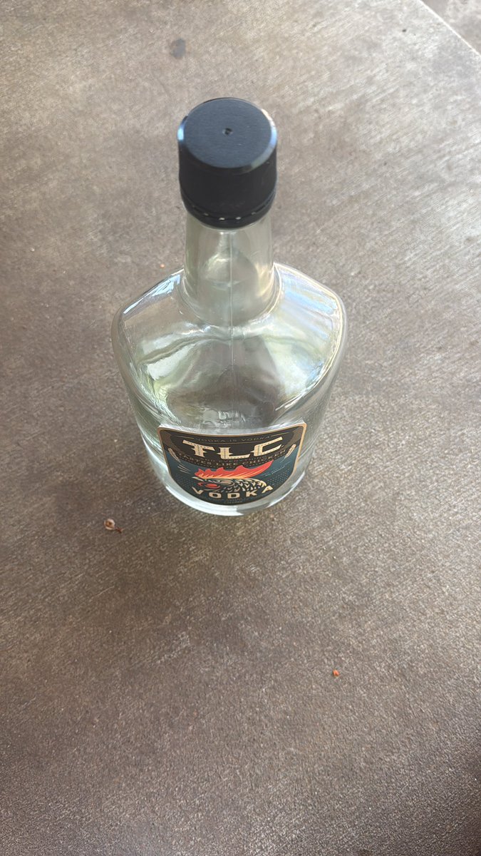 RickKingofbag's tweet photo. Getting the day started early on this sunny day all I need is some bag to complete it #frat #fiening #horny #fuckiran https://t.co/ARxHMeyTRw