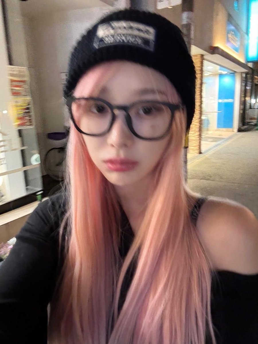 𝐁𝐞𝐥𝐥𝐚𝐬𝐩𝐞𝐬𝐢𝐯𝐭𝐬𝐞𝐯 tweet media