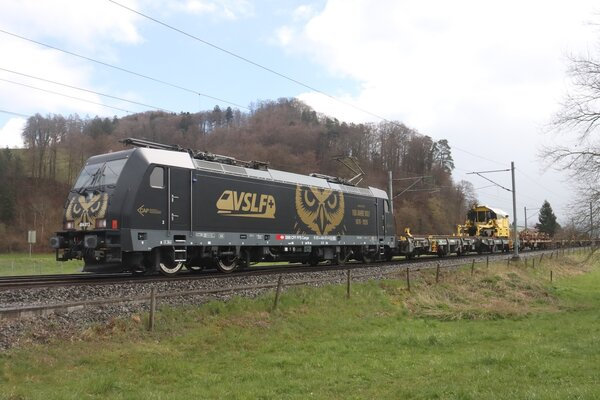 Pilote de loc ⇹🇨🇭 tweet media