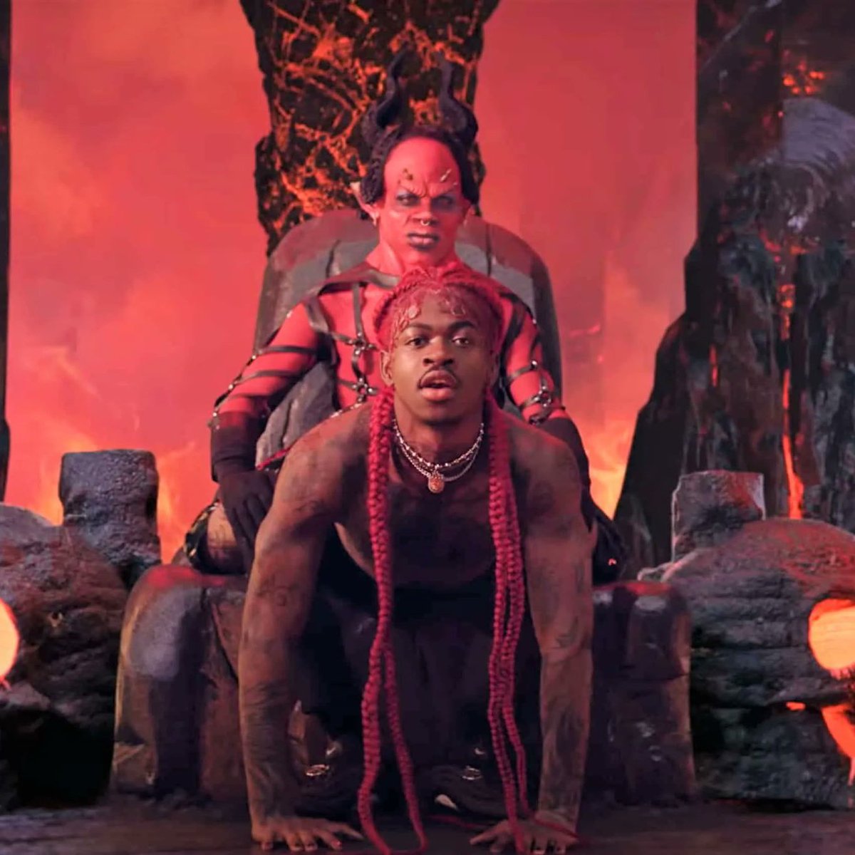 UpdateCharts tweet media