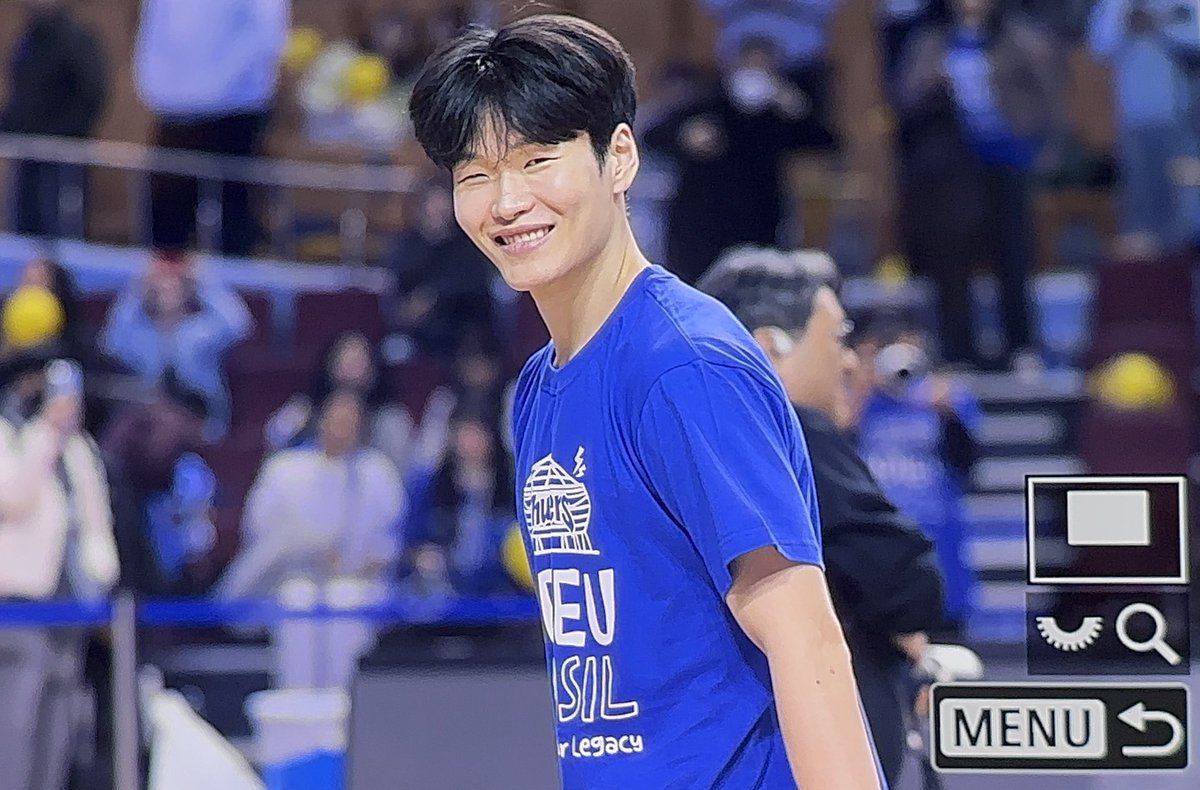 ADIEU JAMSIL
Our Home, Our Legacy

체육관은 없어지지만 그곳에서 함께했던 기억은 영원히 우리들의 마음 속에 남을거야 🥹💙

#서울삼성 #신동혁