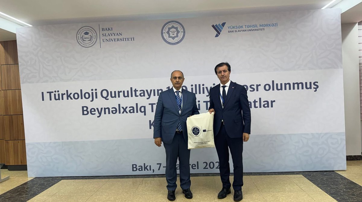 ardahanuniresmi's tweet photo. Rektörümüz Prof. Dr. Öztürk Emiroğlu, Bakü’de Düzenlenen I. Türkoloji Kurultayı'nın 100. Yılına İthaf Edilen Uluslararası Türkoloji Araştırmaları Konferansı’nın Açılış Konuşmasını Yaptı

Haber detay;https://t.co/Xqb5SERZ7p

@EmirogluOzturk 

#ArdahanÜniversitesi #ARÜ #BilgiGüçtür https://t.co/JVjN83B5SY