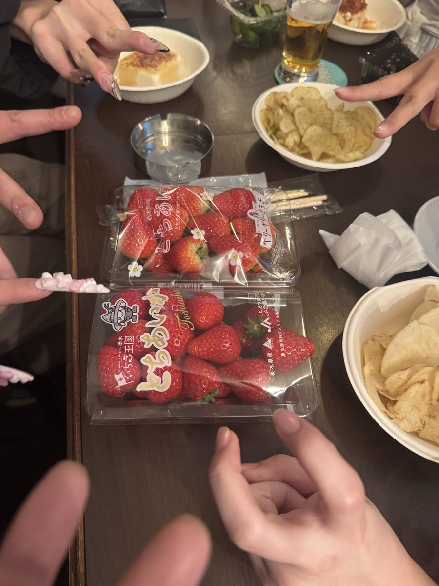 しずくうる tweet media