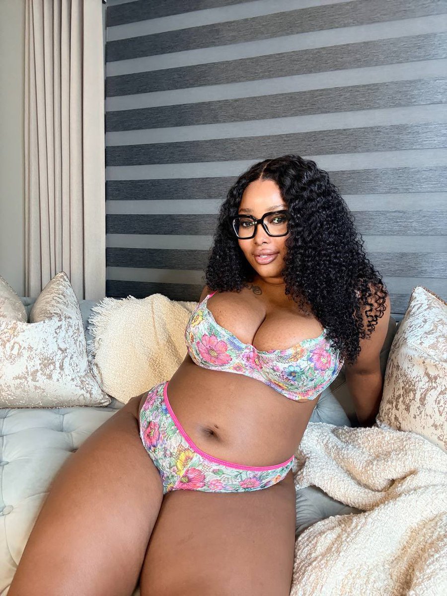 Megan Miller | FREE OF ⬇️ tweet media