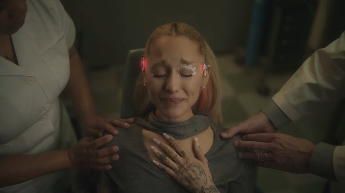 Ariana Grande Philippines ☼ tweet media