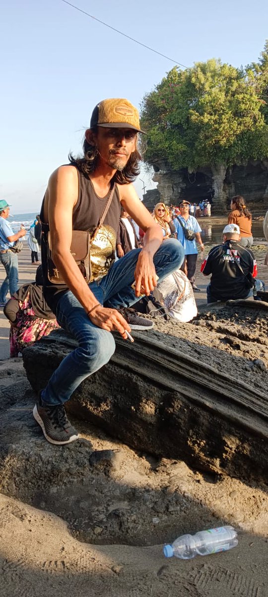 Taufiqurakhmani tweet media