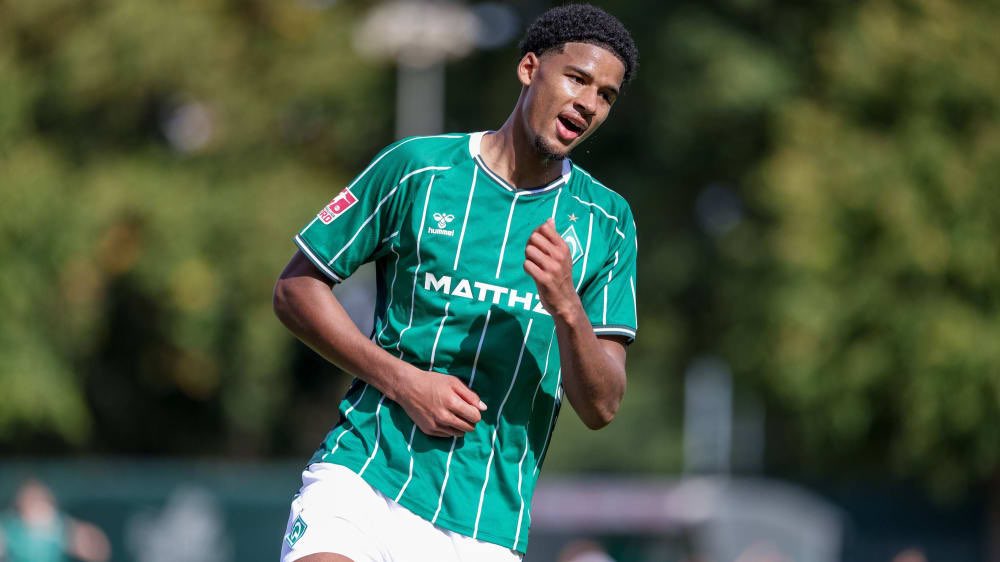 ballverstand's tweet photo. Salim Musah ist die neue Hoffnung im Bremer Sturmzentrum! Nach dem ersten Bundesliga-Tor gegen RB Leipzig rückt der 20-Jährige in den Fokus.

@Kulli1899 hat ihn sich genauer angeschaut: 👇
https://t.co/lgtv4HZDok https://t.co/879FSbs5Hs