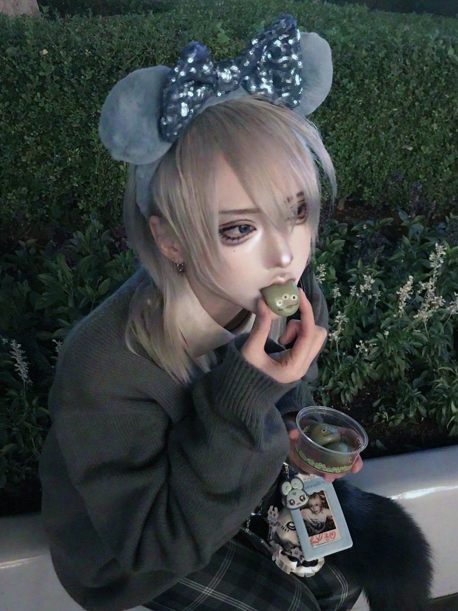 ジュン tweet media