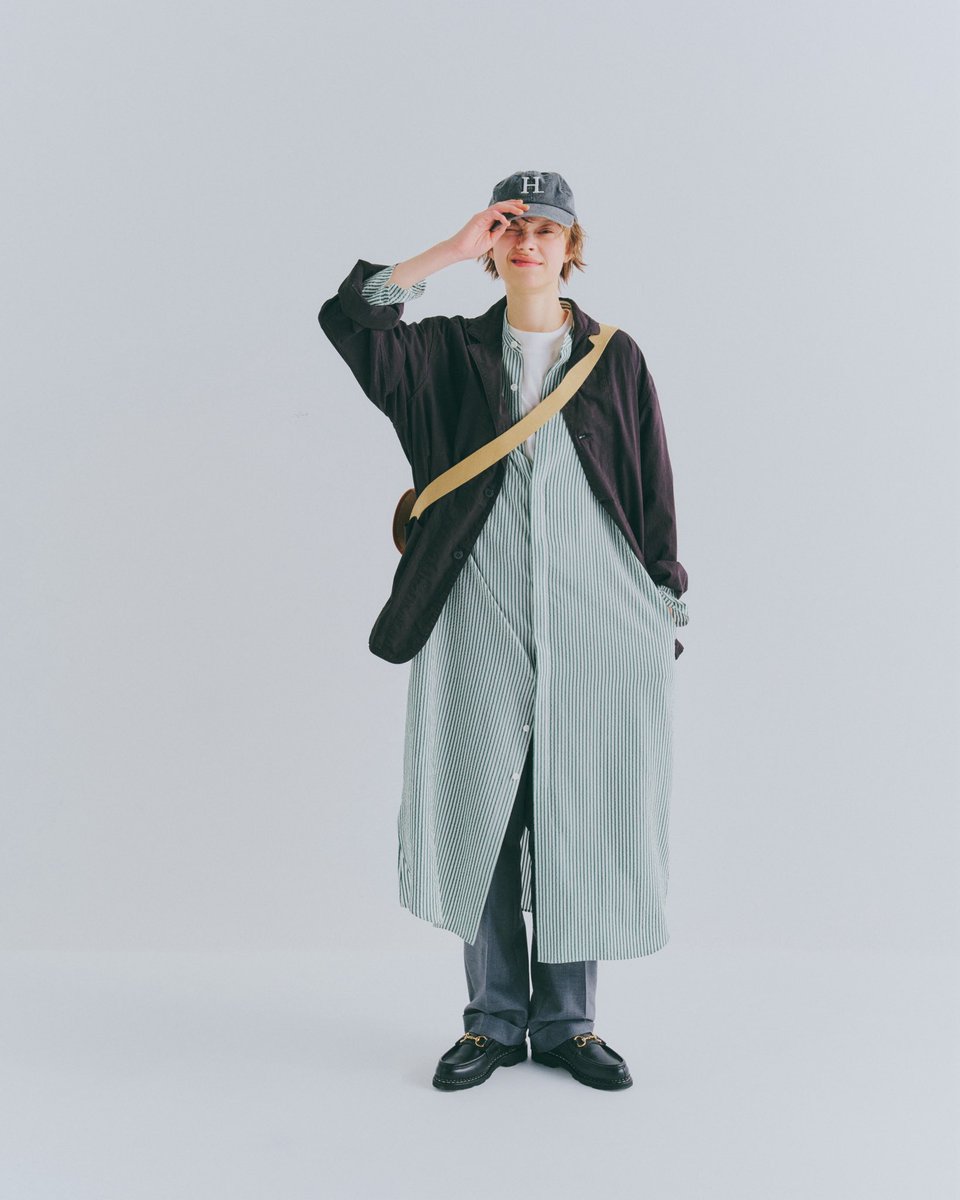 FUDGE_magazine's tweet photo. シャツワンピースは一枚で着ない！スラックスパンツとジャケットを合わせて整えよう
https://t.co/pom06E6tvn https://t.co/bvzVmS3jo5