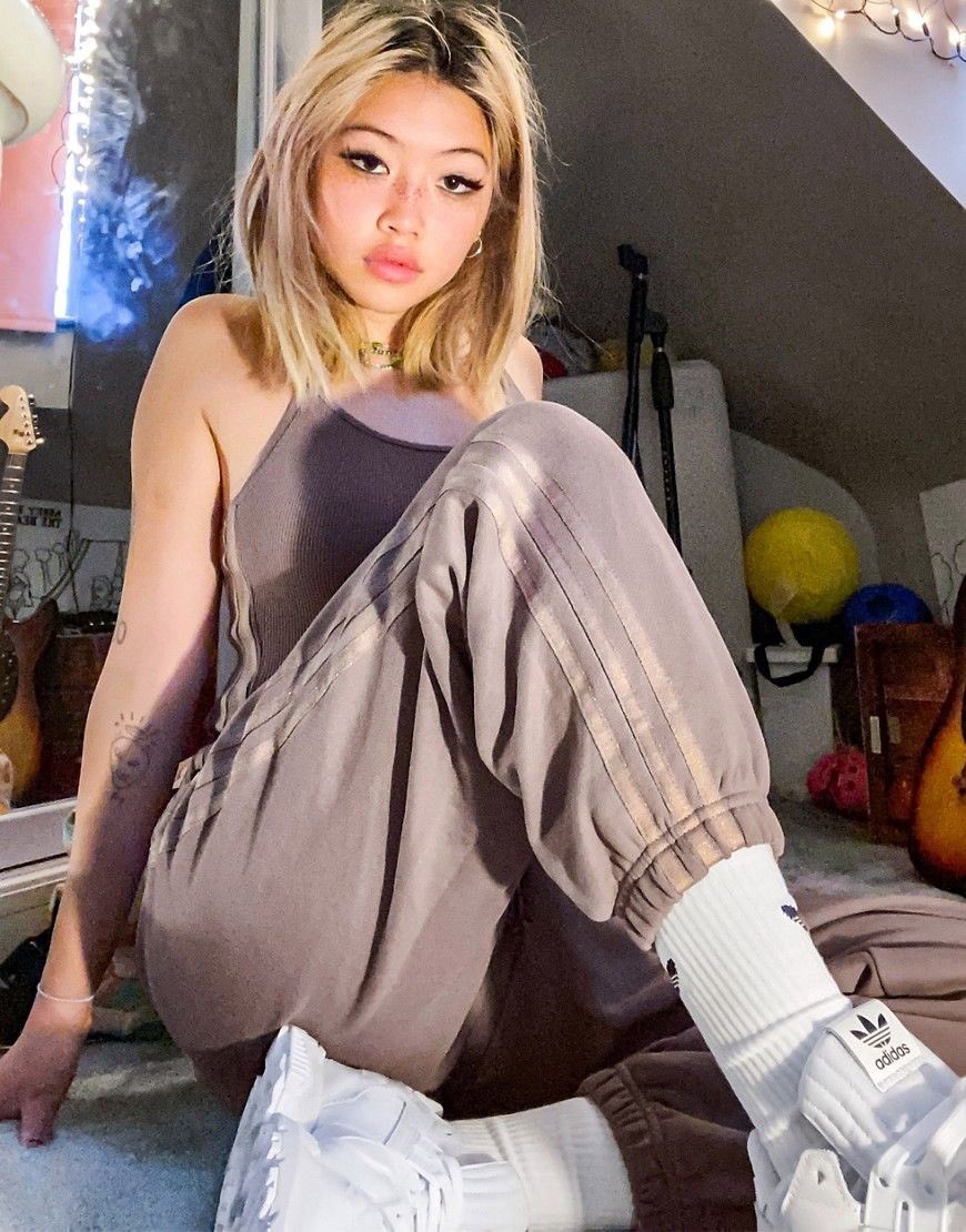 beabadoobee core tweet media