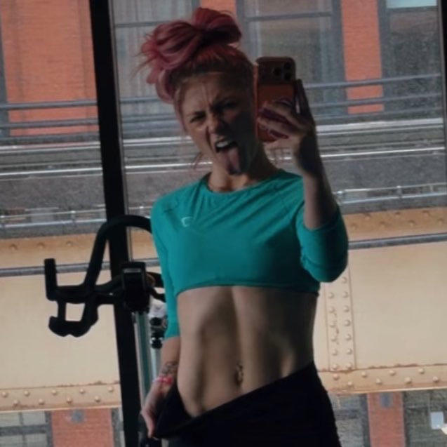 Pink Essence (NOT @_Pinky_Montoya) tweet media