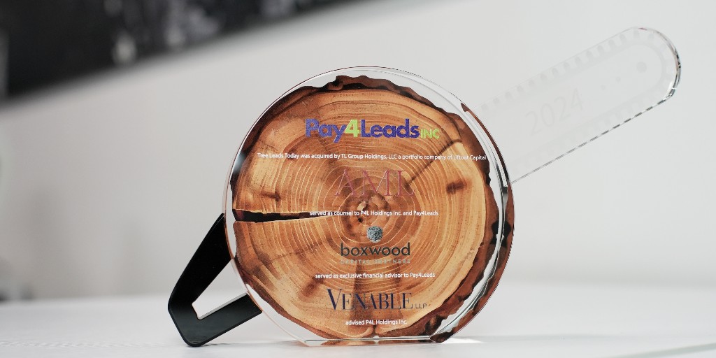 Cristaux's tweet image. Digital badges fade. Deal toys endure. 

Physical recognition anchors success in the real world, turning a notification into a legacy. Make your 2026 milestones unmissable.

#Cristaux #M&amp;amp;A #ROI