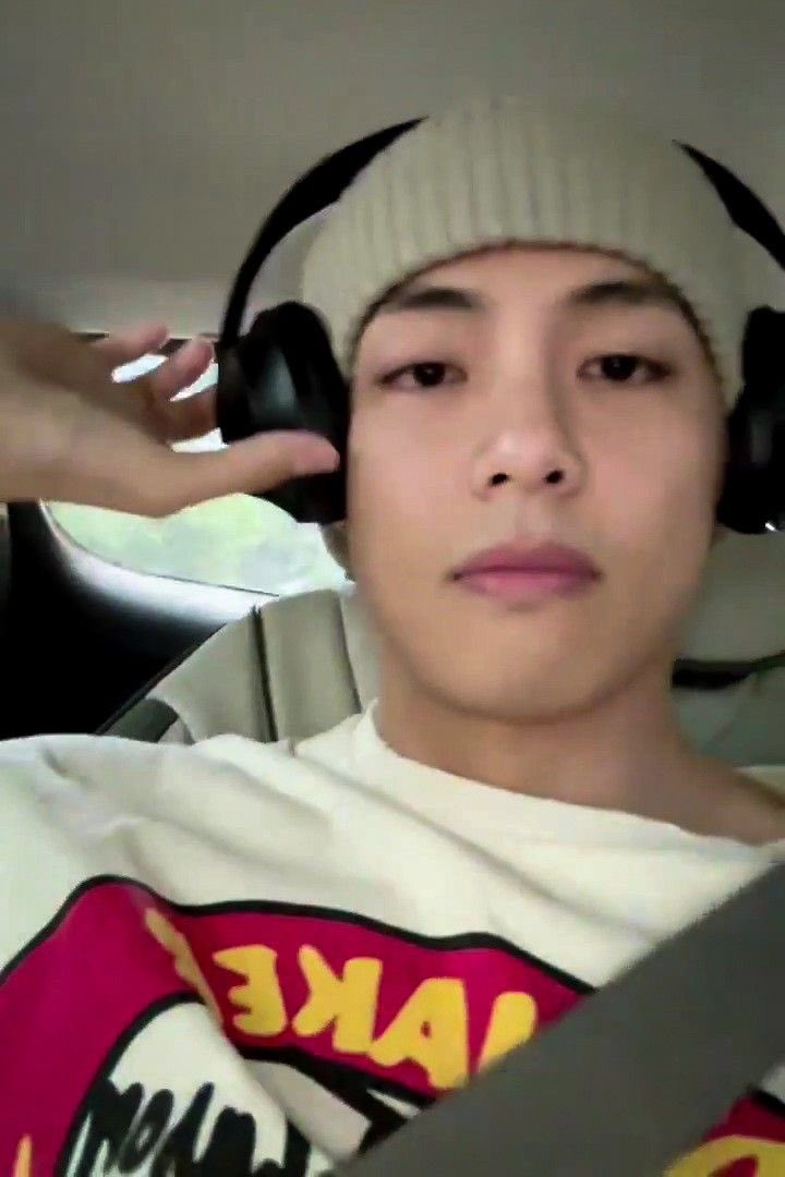 ⊙⊝⊜ tweet media