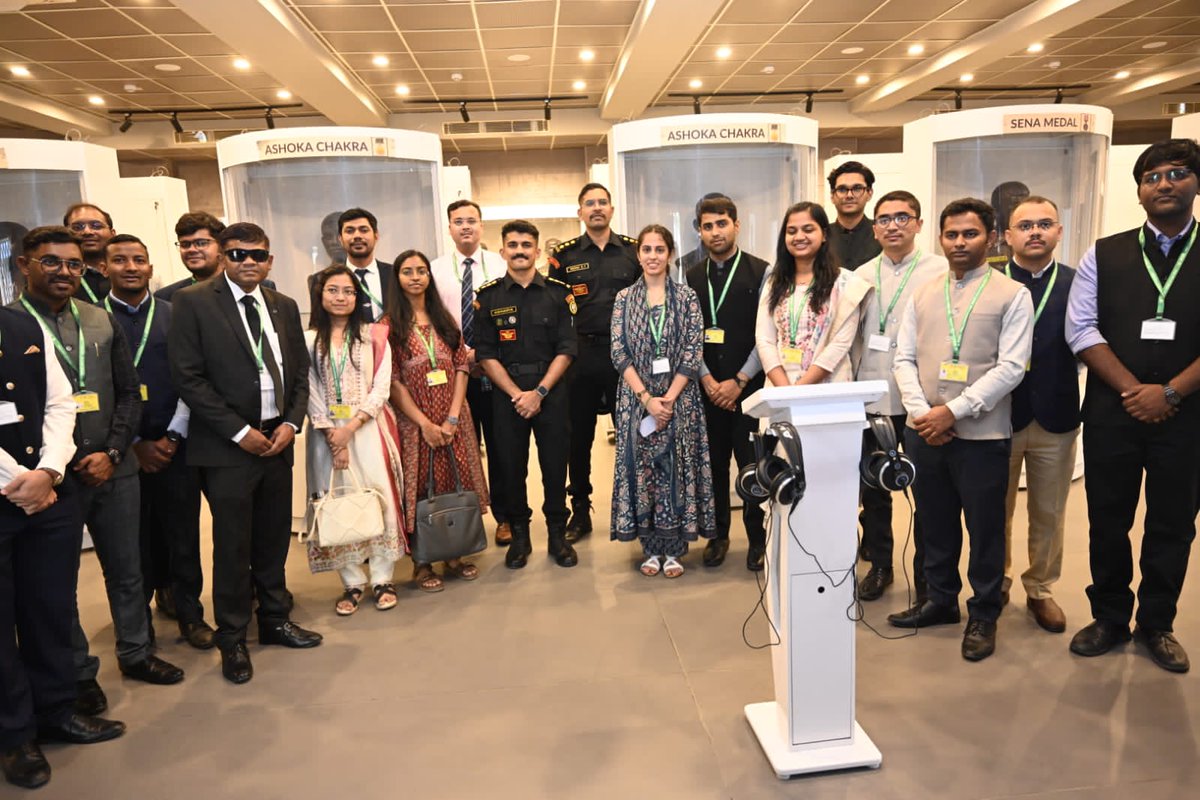 Officer Trainees - Indian Information Service 🇮🇳 tweet media