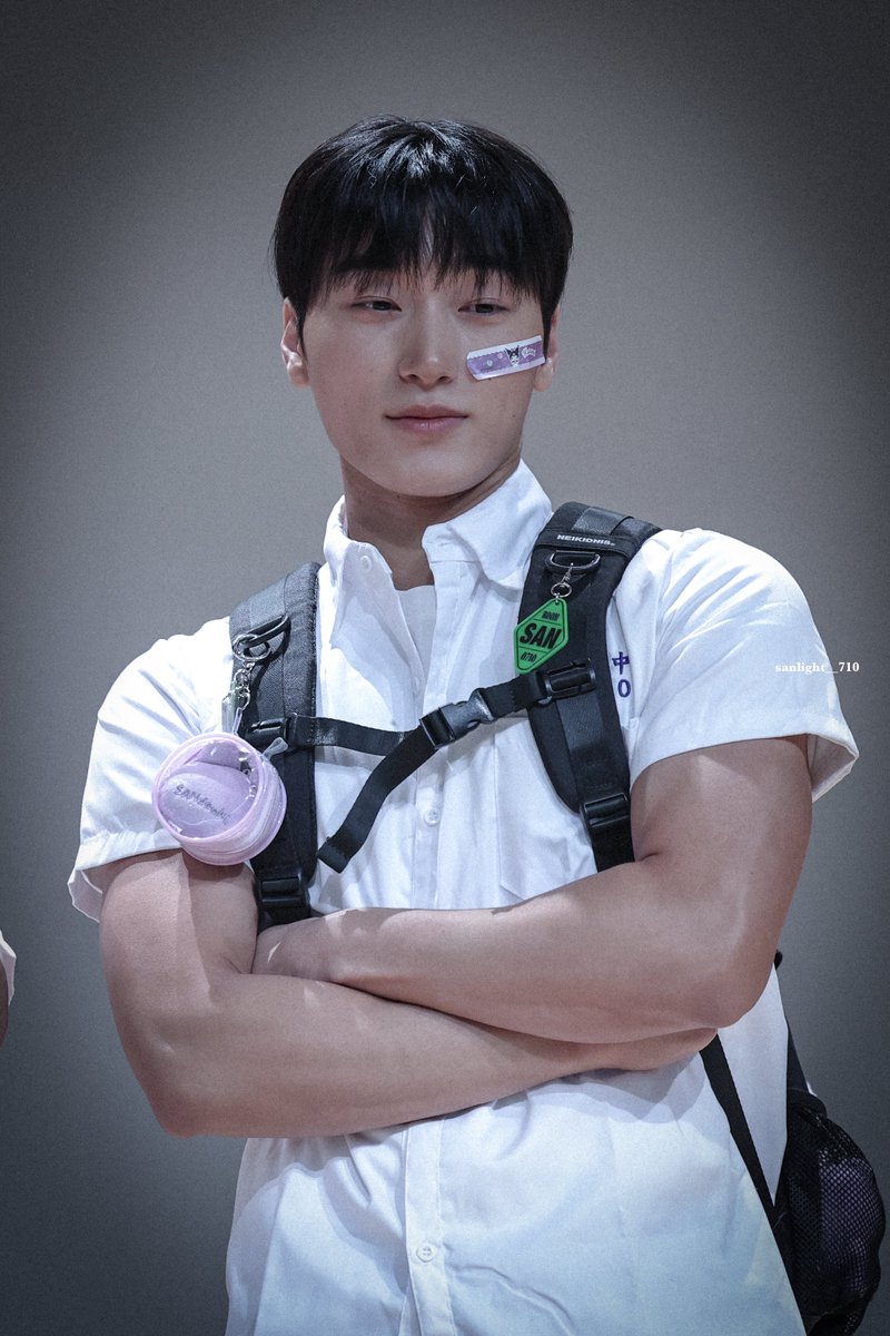 sanlight710's tweet photo. 260406 HQ

#에이티즈 #ATEEZ #최산 #SAN https://t.co/xrv6qz0SPG