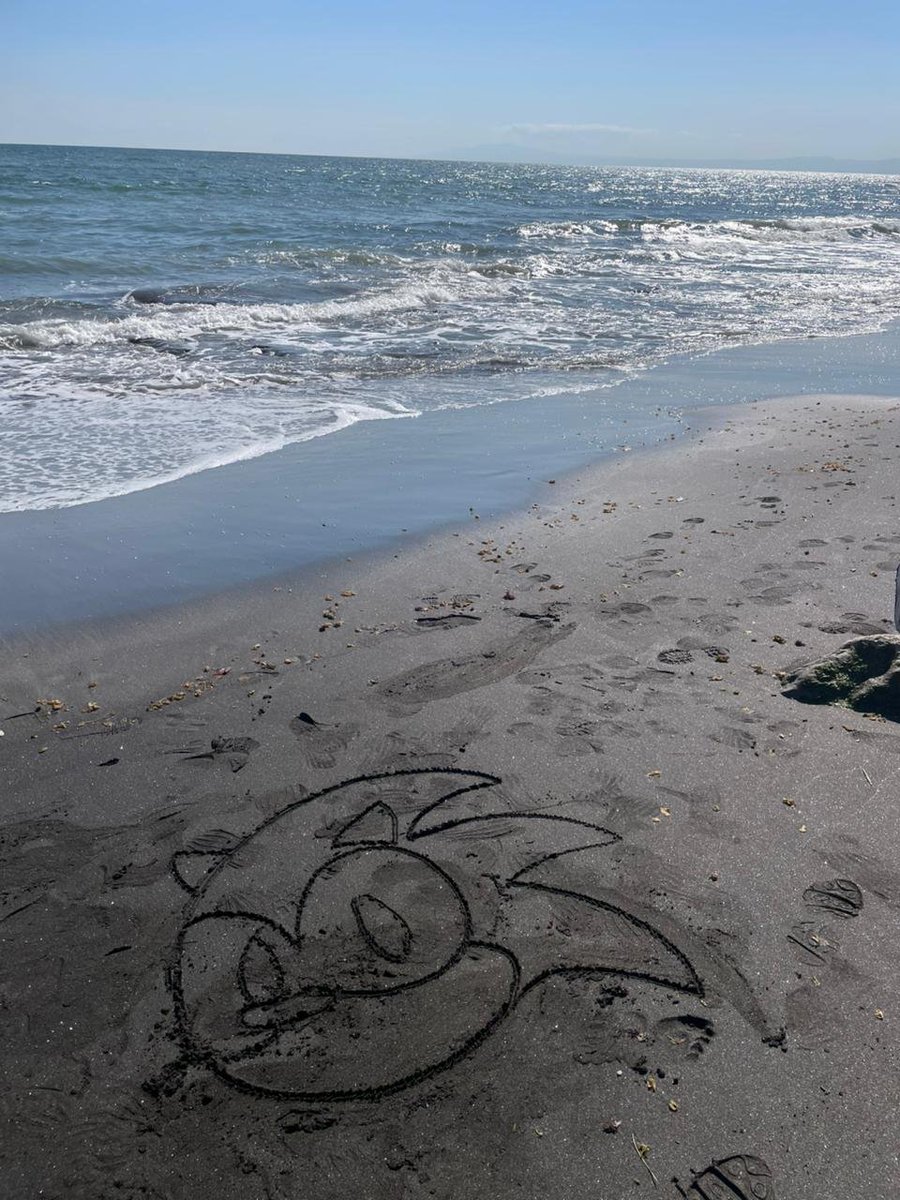 GAL (GUITAAAAAAAAAAAAAAAAAAAAAAAAAA) tweet media