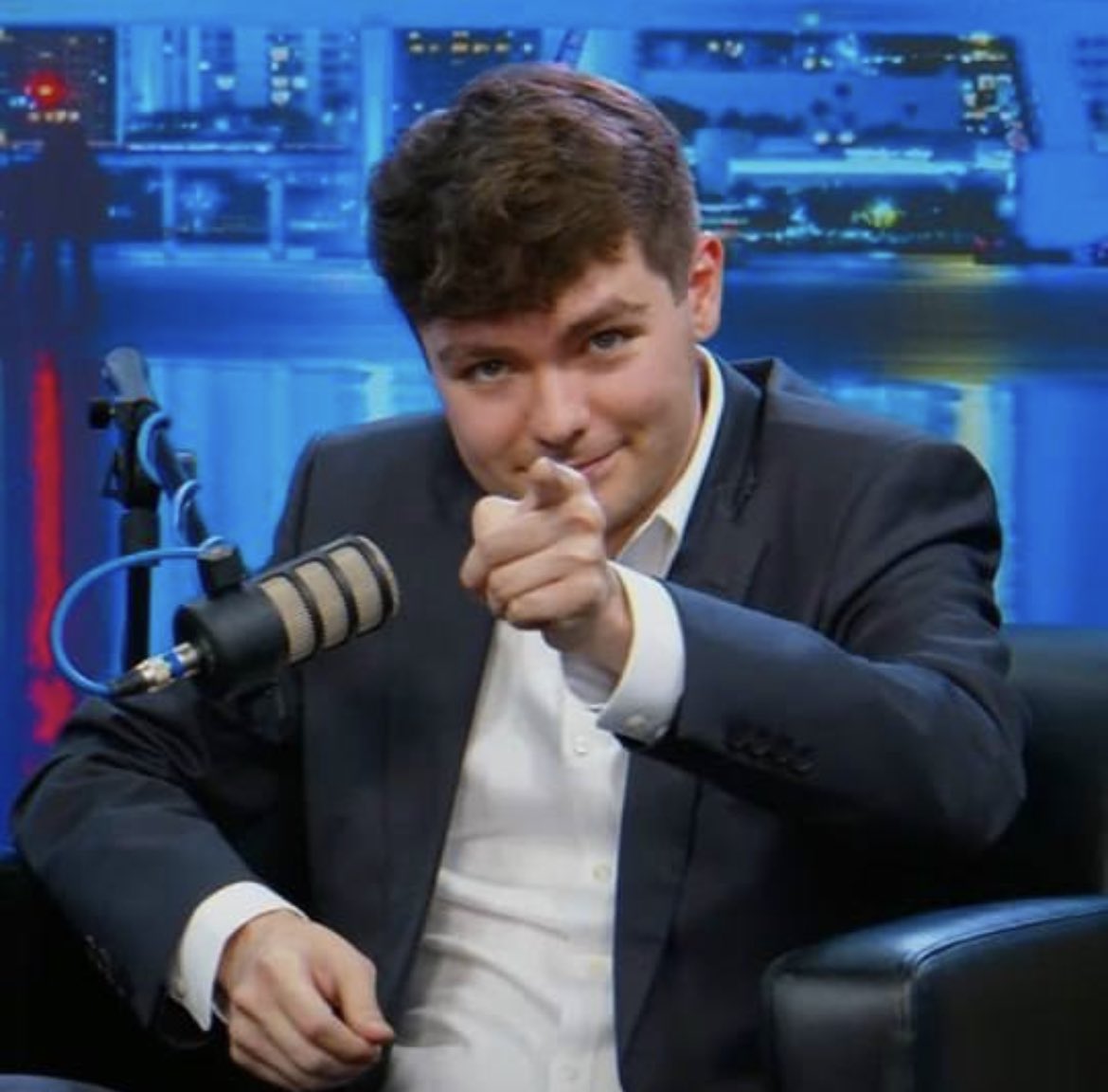 Lolocaust tweet media