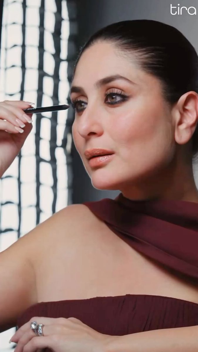 Kareena Kapoor Khan fan tweet media