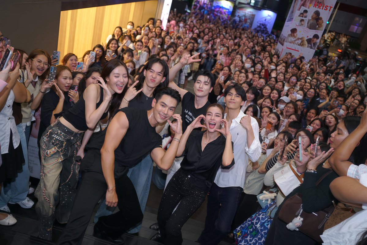 oneD official tweet media