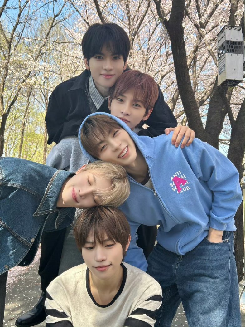 Powmom 🩷 POW 🩷 tweet media