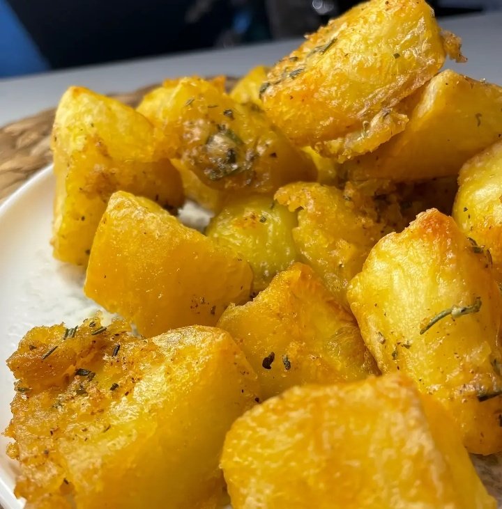 d_esp1na tweet media