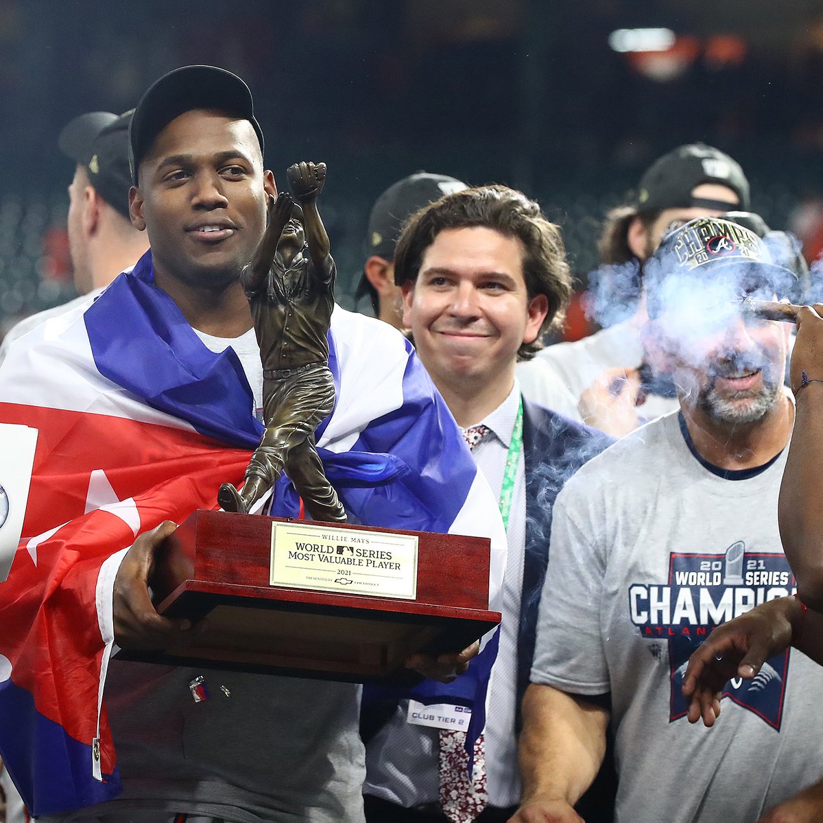 Leslie Mines tweet media