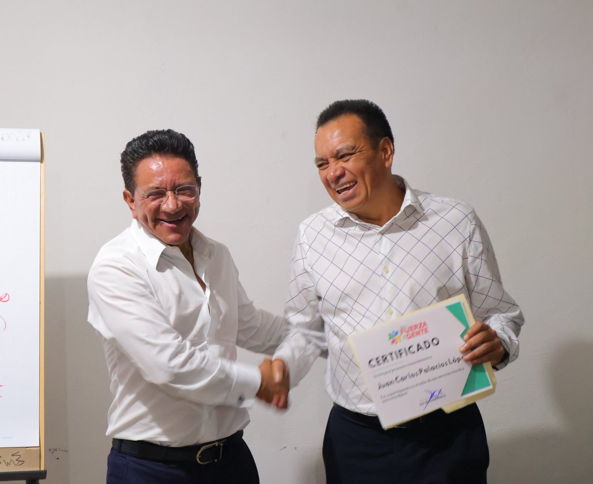 Benjamín Rico tweet media