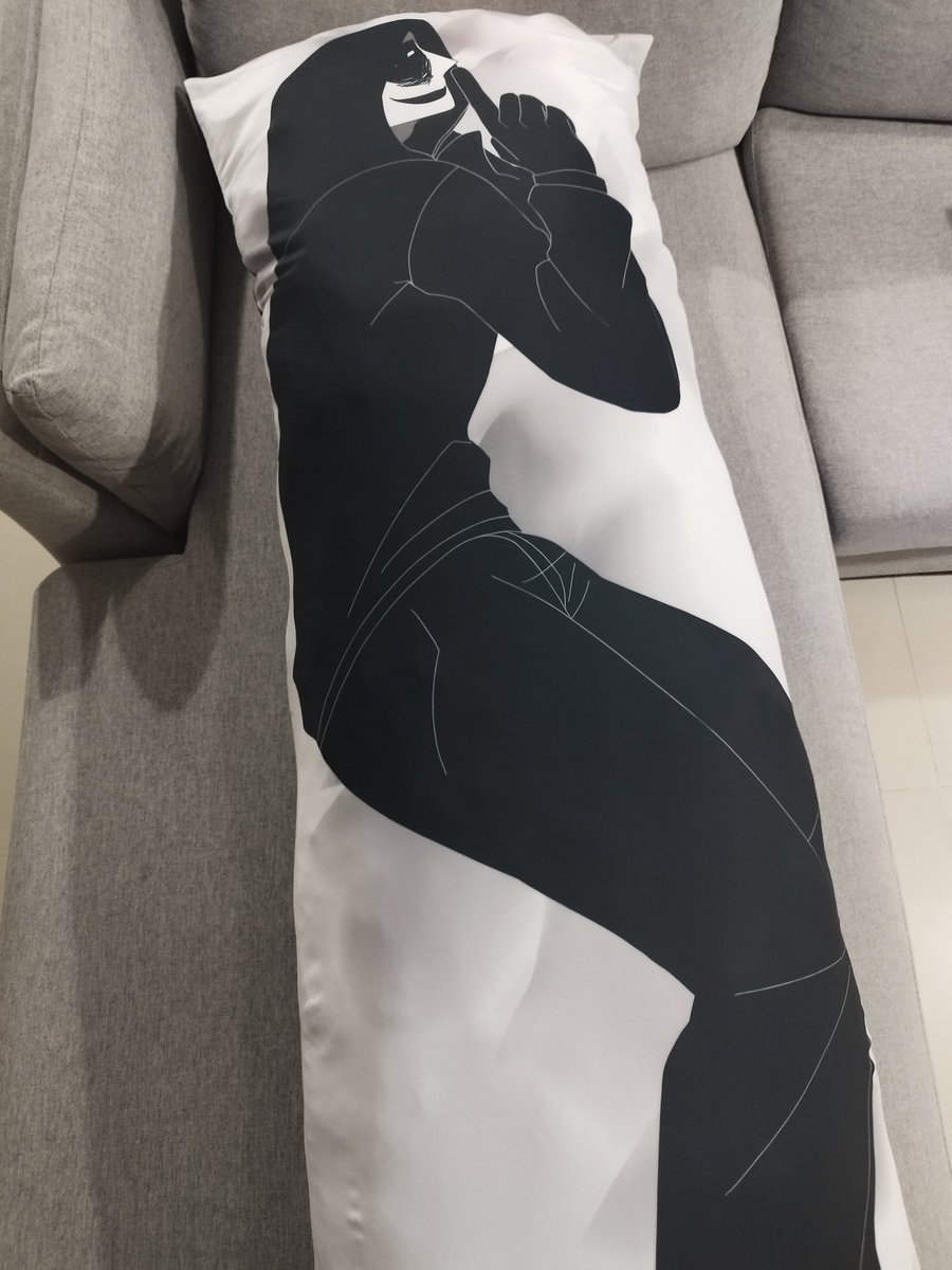 rqiinfall's tweet image. Hi he has been stuffed this mf takes up half of the space on my bed he’d better start paying rent soon