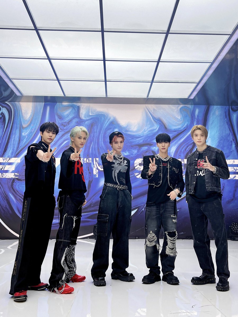 me.⁷⁷ tweet media