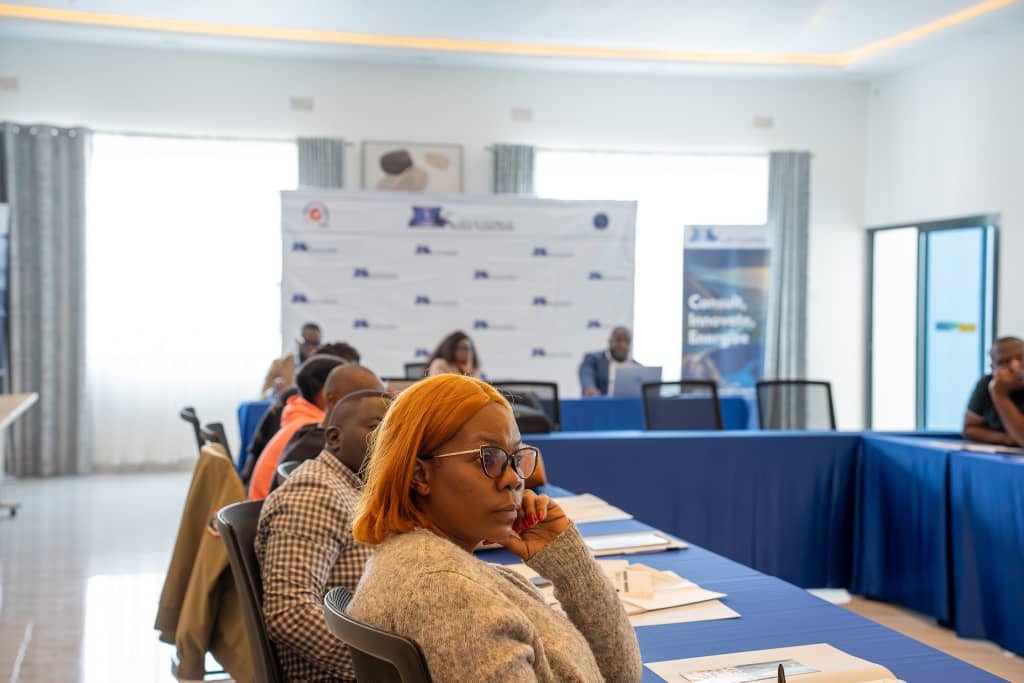 FAOZambia's tweet image. 🇿🇲🇩🇪 The @iki_germany funded #FACE-NDC project has launched a Trainer of Trainers program at #Kafue Gorge RTC.

Covering solar, biogas, clean cooking &amp;amp; sustainable charcoal alternatives.

Implemented by the Government in partnership with FAO, UNITAR &amp;amp; UNESCO, @UNZA &amp;amp; @CBU_ZM