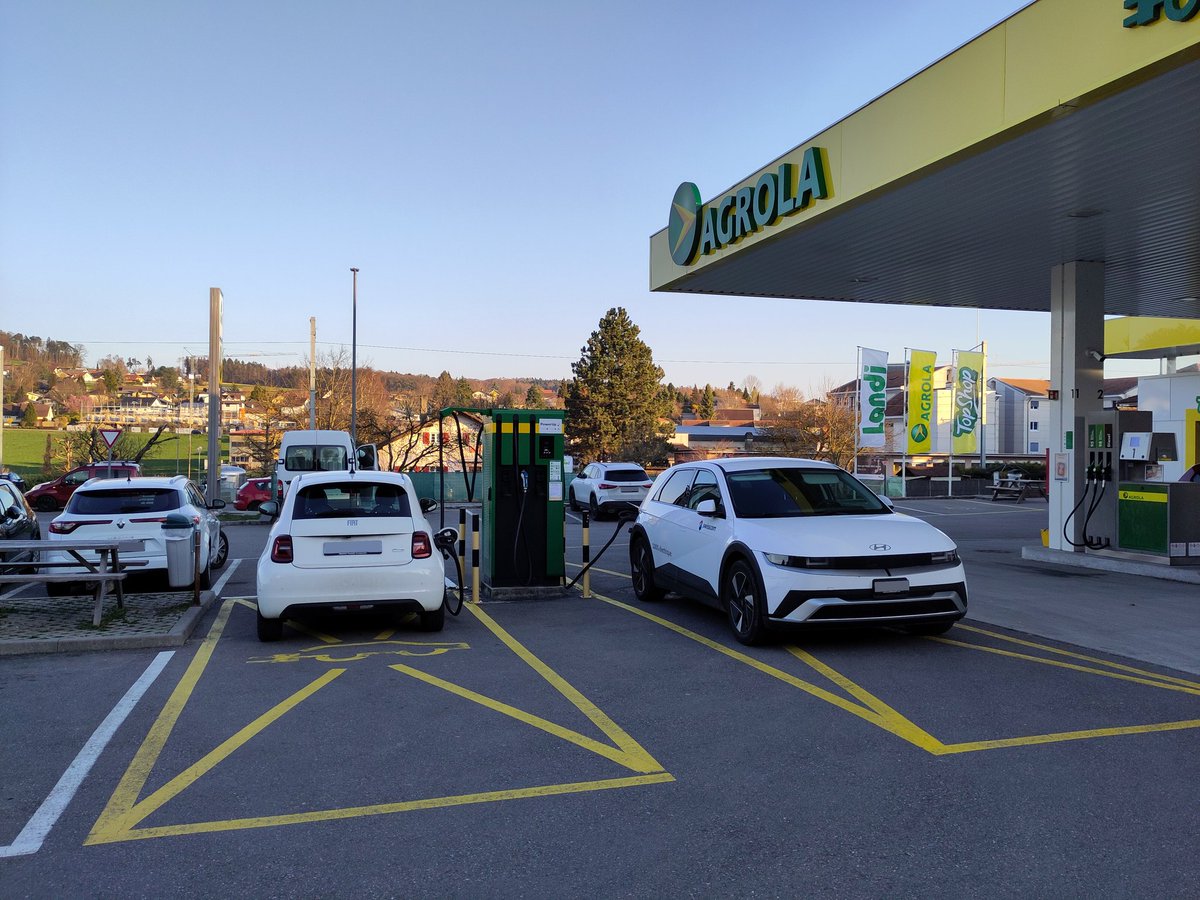 ChargeGuide🇨🇭 tweet media